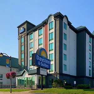 Days By Wyndham Centre St By The Falls Cataratas do Niágara